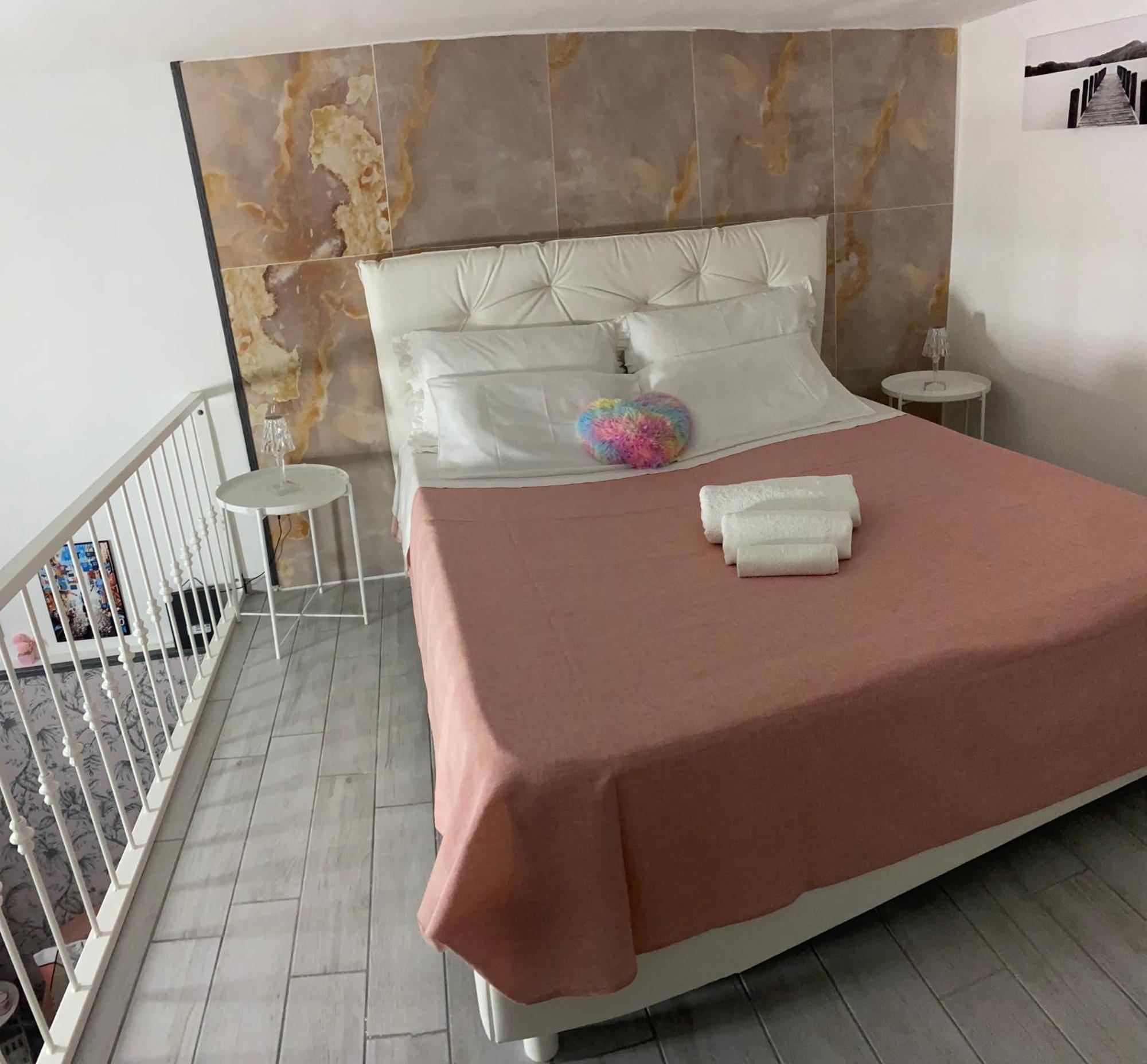 House Quartieri Sasymary 那不勒斯 外观 照片